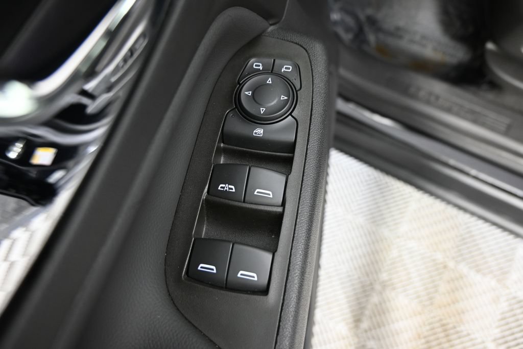 Used 2024 Chevrolet Equinox LT AWD/4WD image 19