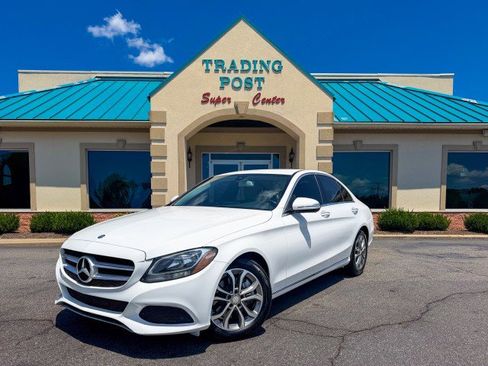 Used 2015 Mercedes-Benz C 300 Sedan image 2
