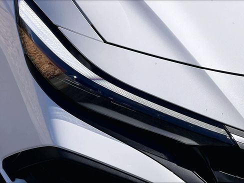 Used 2025 Hyundai Elantra Sport image 26