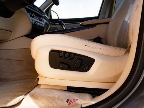 Used 2015 BMW X5 xDrive35d image 38