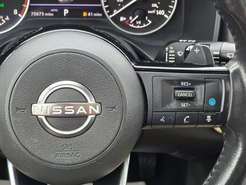 Used 2023 Nissan Rogue SV w/ SV Premium Package AWD/4WD image 17