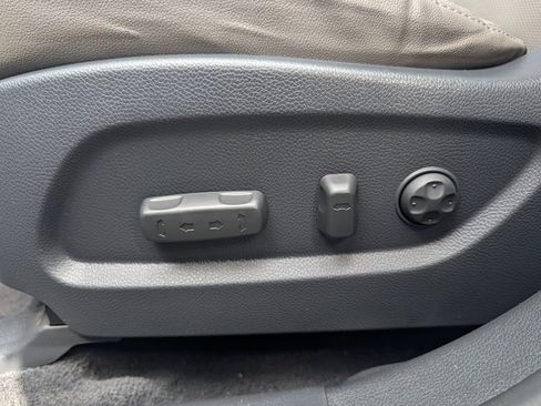 Used 2019 Hyundai Santa Fe XL AWD/4WD image 20