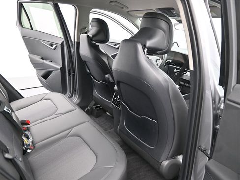 New 2025 Kia Niro EX image 20