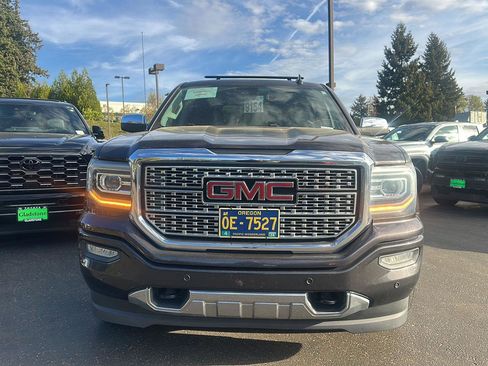 Used 2016 GMC Sierra 1500 Denali w/ Enhanced Driver Alert Package AWD/4WD image 6
