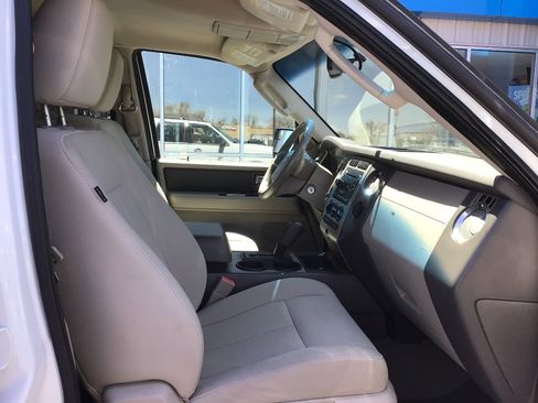 Used 2012 Ford Expedition XL image 6