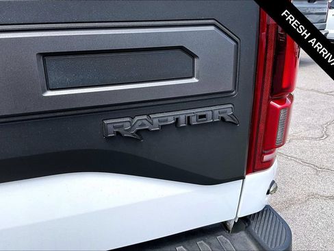 Used 2019 Ford F150 Raptor w/ Equipment Group 802A Luxury AWD/4WD image 24