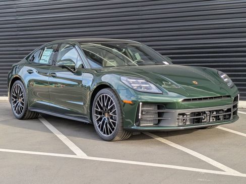 New 2026 Porsche Panamera image 7