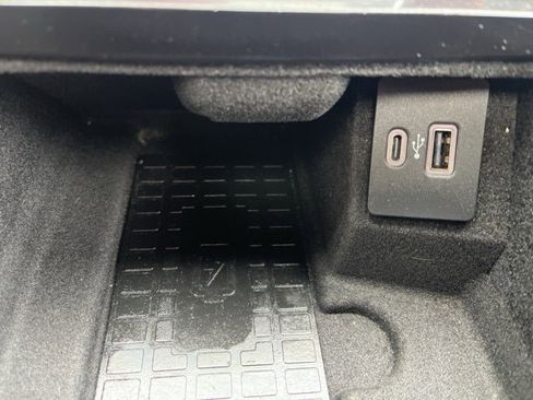 Used 2023 Lincoln Nautilus Reserve image 35