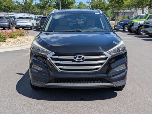 Used 2017 Hyundai Tucson SE Plus w/ Cargo Package FWD image 8