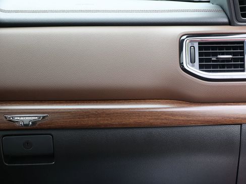 Used 2021 Nissan Titan Platinum Reserve w/ Moonroof Package image 50