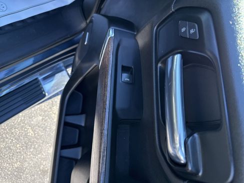 Used 2022 GMC Sierra 1500 Denali image 35