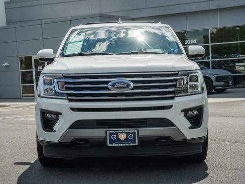Used 2020 Ford Expedition XLT w/ Equipment Group 202A AWD/4WD image 2