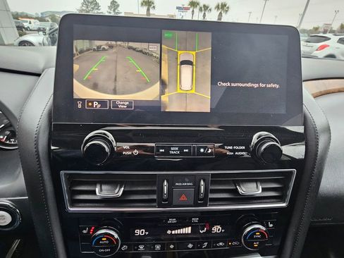 Used 2022 Nissan Armada SL w/ Captain's Chairs Package image 26