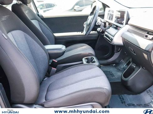 Certified 2024 Hyundai Ioniq 5 SE RWD image 15