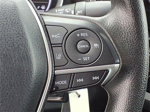 Used 2023 Toyota Camry LE image 12