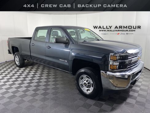 Used 2018 Chevrolet Silverado 2500 W/T AWD/4WD image 1