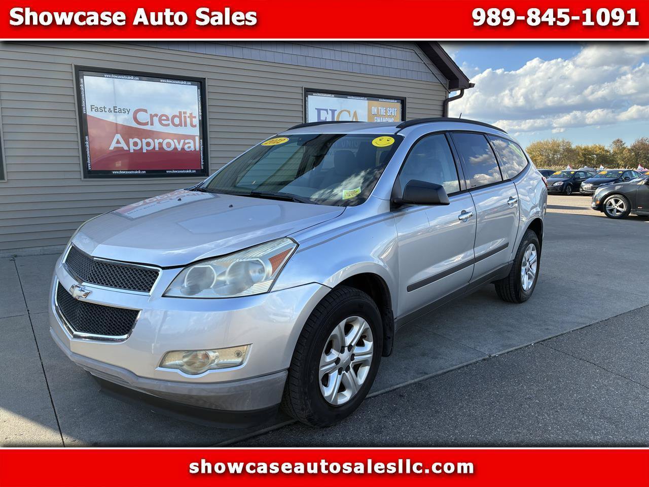 Used 2012 Chevrolet Traverse LS FWD image 1