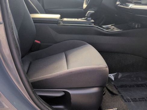 Certified 2023 Toyota Prius LE image 29