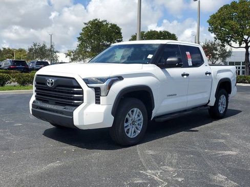 New 2026 Toyota Tundra SR5 image 2