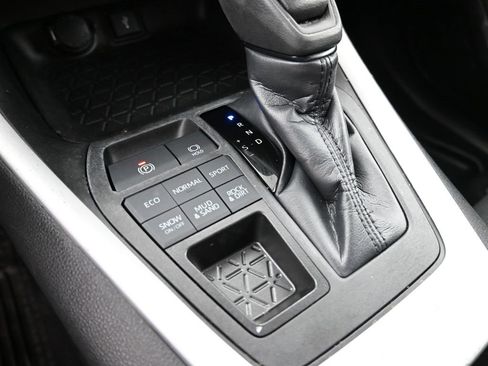 Certified 2022 Toyota RAV4 LE image 14