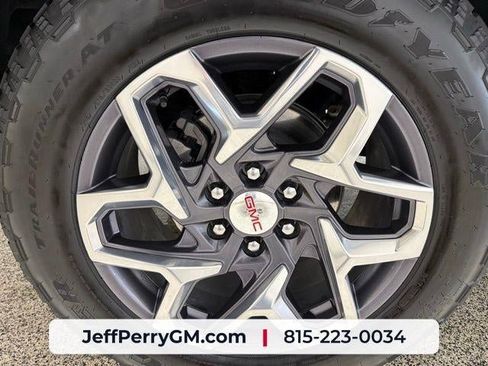 Used 2023 GMC Sierra 1500 SLT w/ SLT Premium Package AWD/4WD image 12