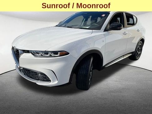 Used 2024 Alfa Romeo Tonale Ti image 5