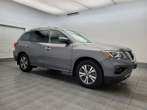 Used 2020 Nissan Pathfinder SV image 11
