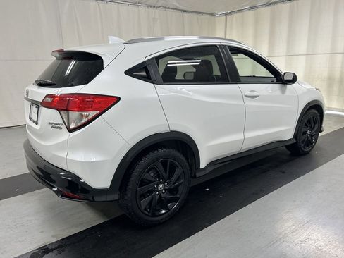 Used 2021 Honda HR-V Sport image 2