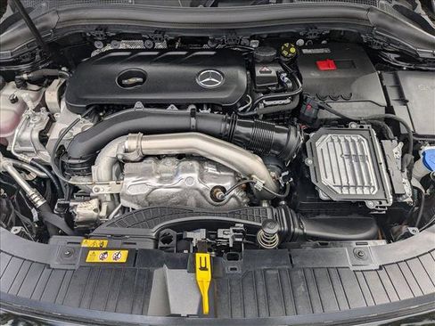 Used 2025 Mercedes-Benz GLA 250 image 22