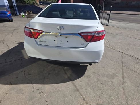 Used 2017 Toyota Camry LE FWD image 5
