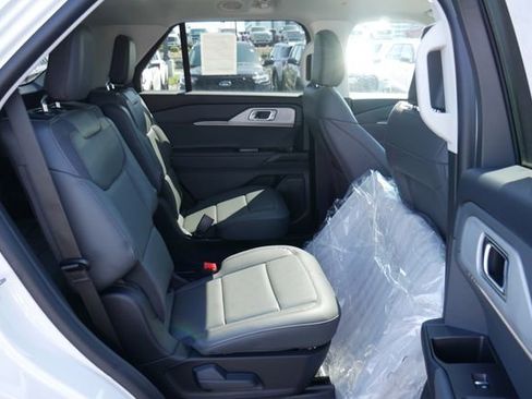 New 2026 Ford Explorer Active AWD/4WD image 27