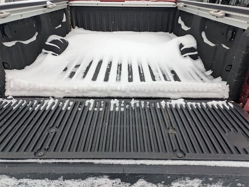 Used 2017 Nissan Titan Platinum Reserve image 7