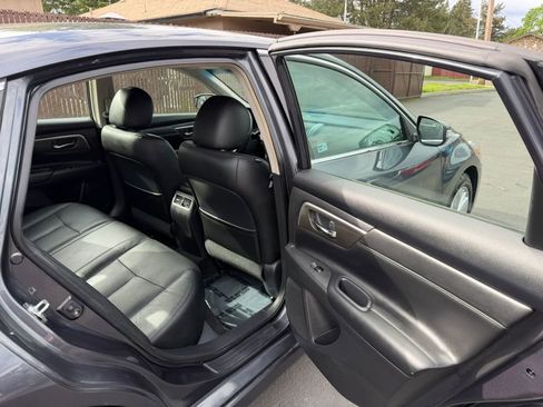 Used 2013 Nissan Altima 2.5 SL image 12