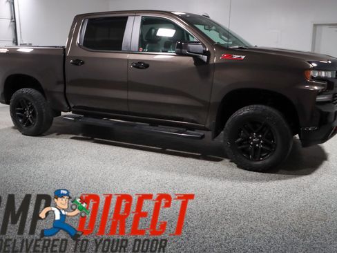 Used 2021 Chevrolet Silverado 1500 LT Trail Boss w/ Convenience Package II AWD/4WD image 6