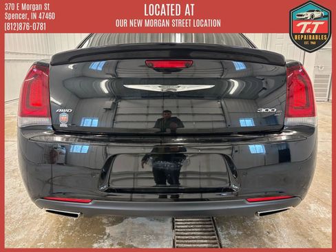 Used 2018 Chrysler 300 S w/ 300S Premium Group 2 AWD/4WD image 6