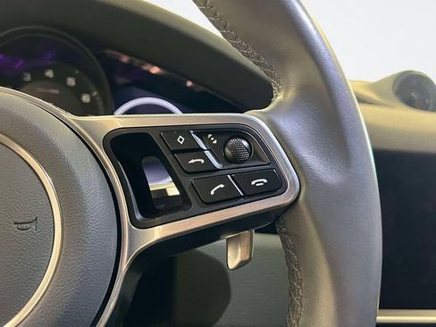 Used 2022 Porsche Cayenne Platinum Edition AWD/4WD image 23