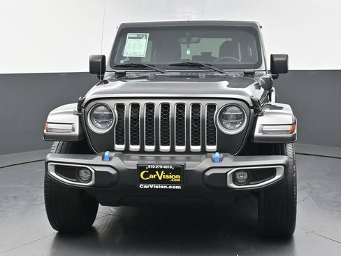 Used 2022 Jeep Wrangler Unlimited Sahara w/ Cold Weather Group image 7