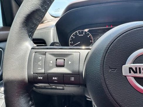 Used 2021 Nissan Rogue SV w/ Premium Package AWD/4WD image 13