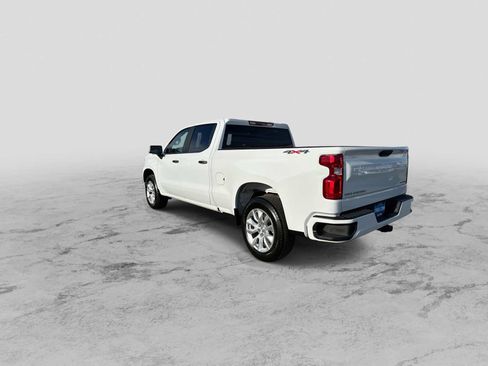 Used 2022 Chevrolet Silverado 1500 Custom image 6