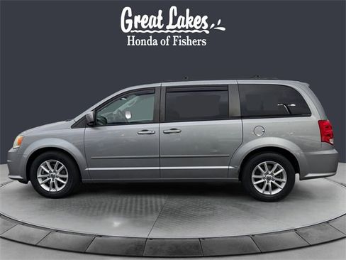 Used 2013 Dodge Grand Caravan SXT w/ UConnect Hands-Free Group image 2