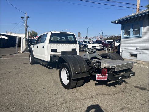 Used 2022 Ford F550 2WD Crew Cab Super Duty w/ Power Equipment Group image 5