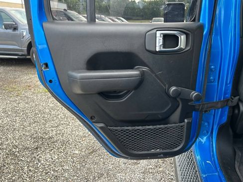Used 2022 Jeep Wrangler Unlimited Sport AWD/4WD image 37