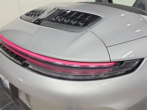 Used 2025 Porsche 911 Carrera image 30