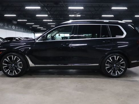 Used 2024 BMW X7 xDrive40i image 2
