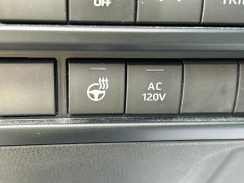 Used 2023 Toyota Tundra Limited AWD/4WD image 27