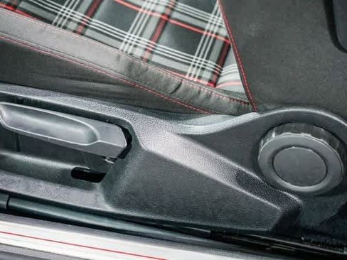 Used 2016 Volkswagen GTI S image 19