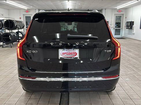 New 2026 Volvo XC90 T8 Plus image 6