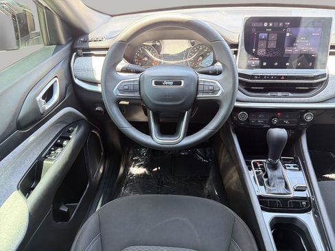 Used 2023 Jeep Compass Sport AWD/4WD image 12
