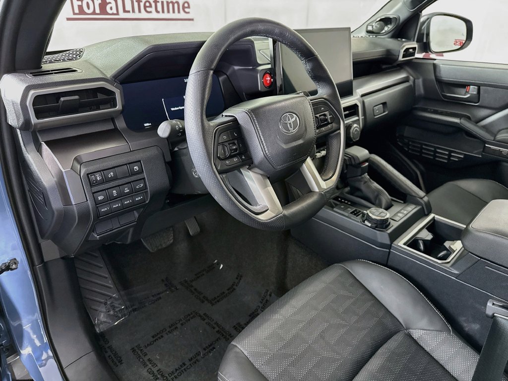 Certified 2025 Toyota 4Runner TRD Off-Road Premium AWD/4WD image 19
