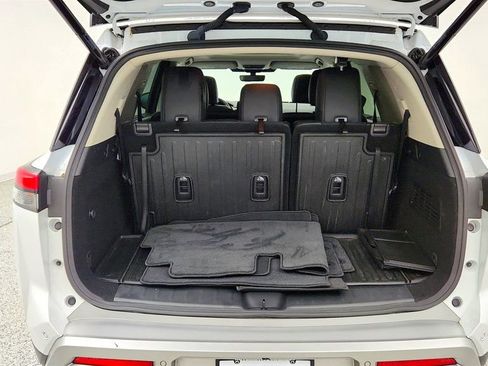 Used 2025 Nissan Pathfinder Platinum w/ Cargo Package AWD/4WD image 22